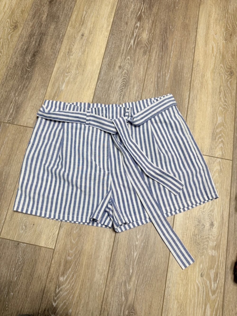 Love Tree Blue White Striped High Waist Tie Belt Shorts Medium Summer